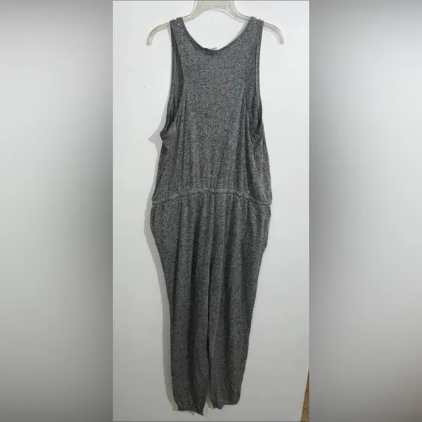 Old Navy Gray Jumpsuit - Image 4