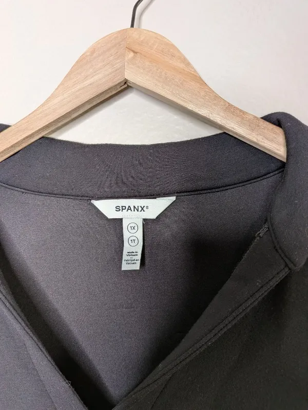 Spanx Black Air Essentials Polo Long Sleeve Top plus size 1X 50777r - Image 4