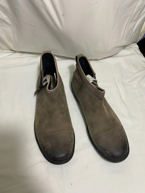 UGG Waterproof Leather Ankle Boots Women's US 8 / EU 39 Brown Side Zip Shearling - Image 6