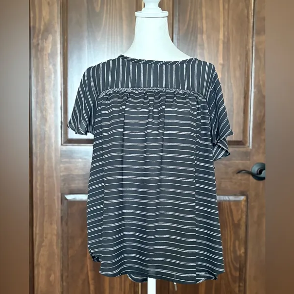 Ava Viv Striped Black and White Women's Short Sleeve Top Size 1X - Image 2