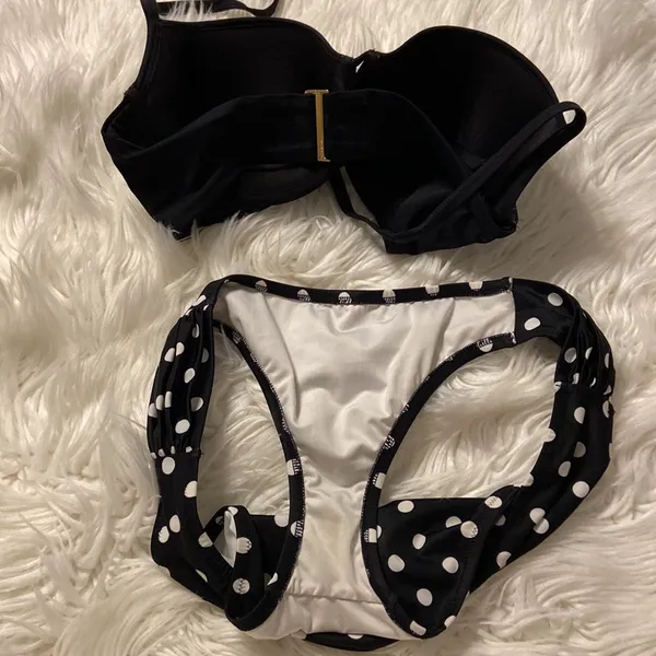 Victoria Secret Top and Bottoms Swim bottoms is size L and top is push up 34DD - Image 11