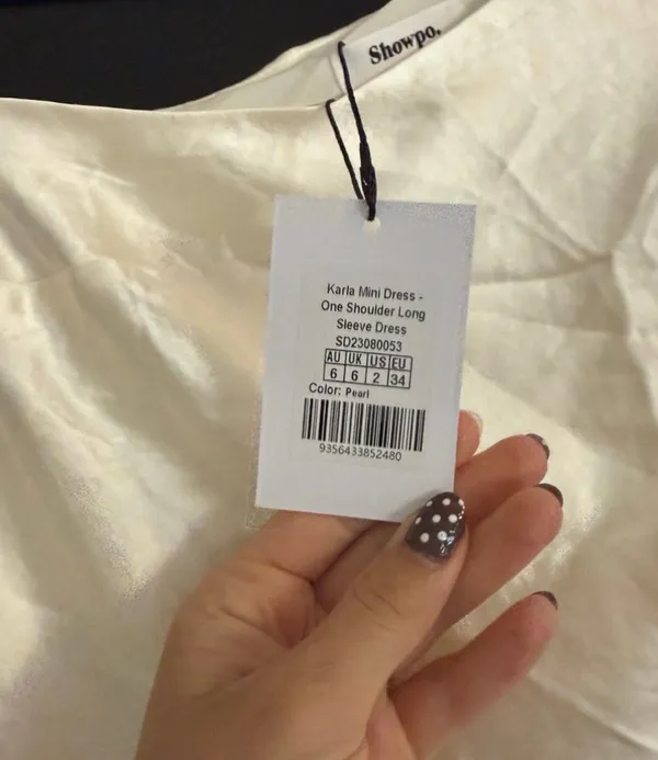 NWT Showpo Mini one shoulder long sleeve dress in pearl size 2 - Image 5