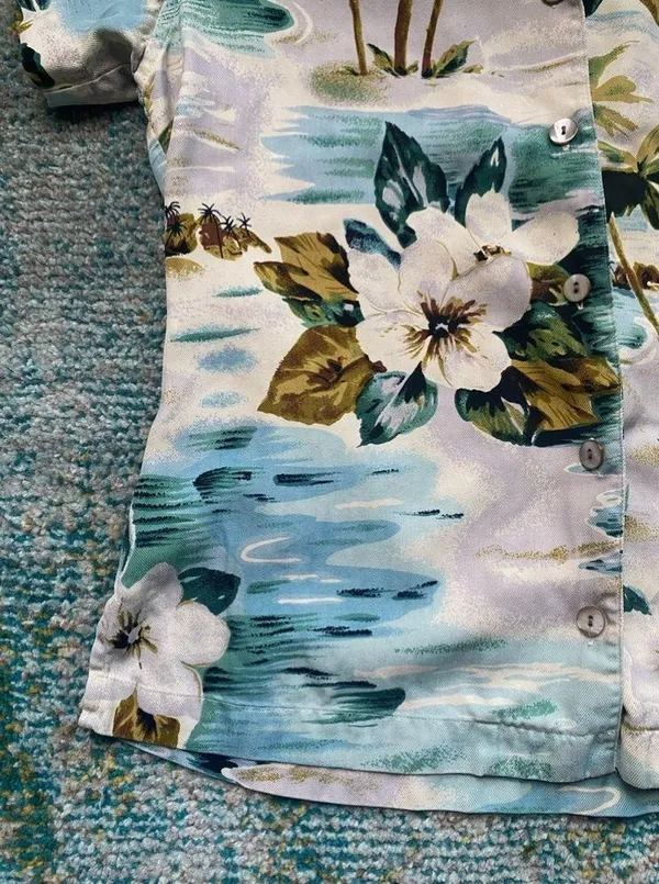 Vintage Tiki Classics silk Hawaiian palm trees button down shirt, size medium - Image 2