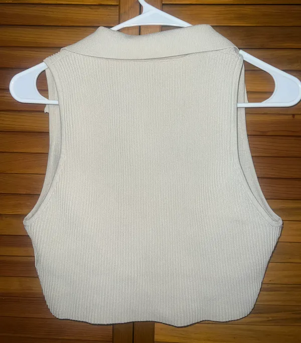 Aritzia Top - Image 3