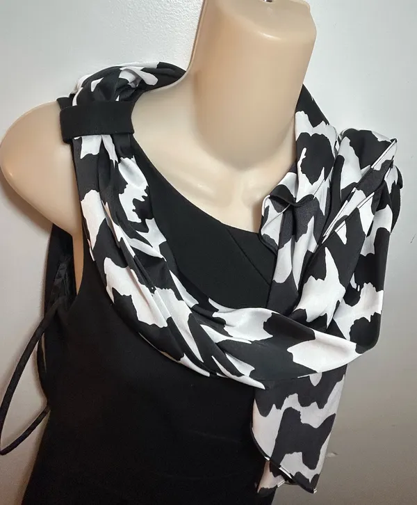 Elegant women's dress. Size S (6). $35. - Image 7
