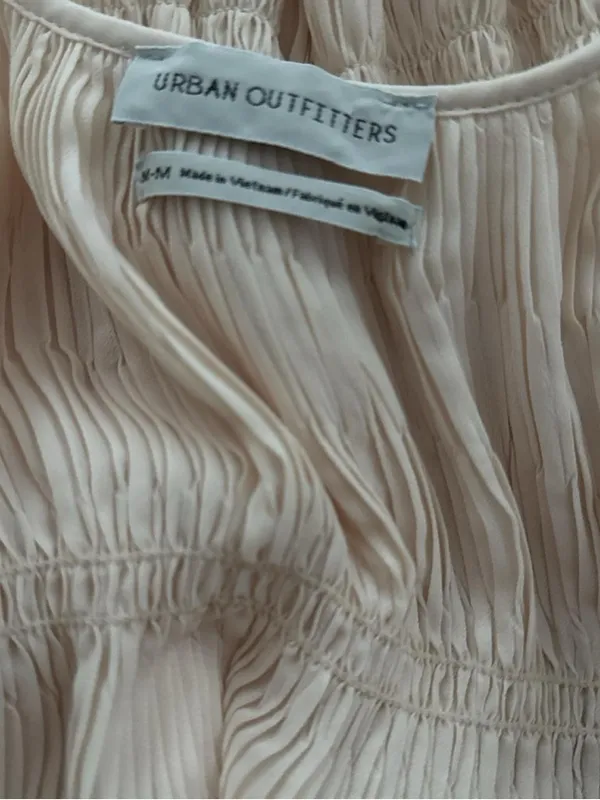 Urban Outfitters Pleated V-Neck Button Blouse in Light Blush - Image 5
