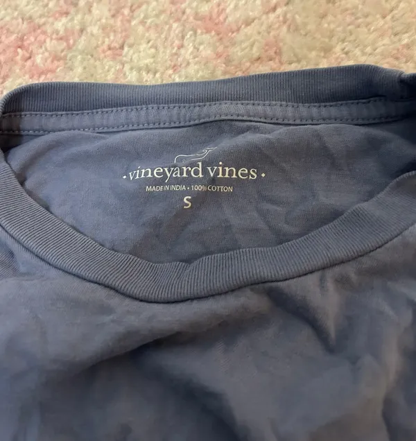 Vineyard Vines Blue Longsleve - Image 4