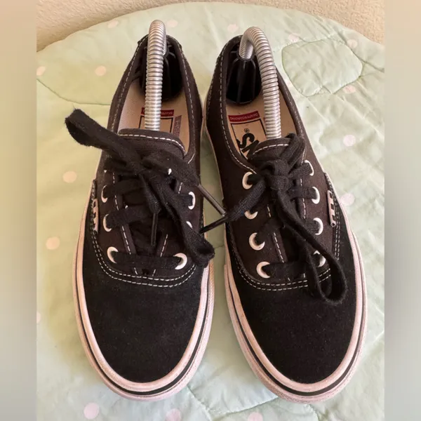 Vans Black Classic Pop Crush Sneakers Mens size 3.5 / Women’s size 5 - Image 2