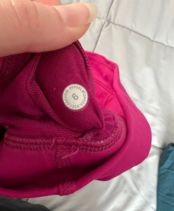 Lululemon Energy Bra 6 - Image 3