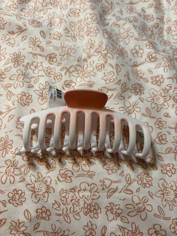 Boutique Hair Clip - Image 3