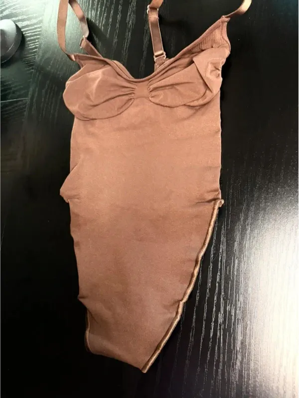 SKIMS Seamless Sculpt Thong Bodysuit Cocoa Brown Small NEW - Image 3