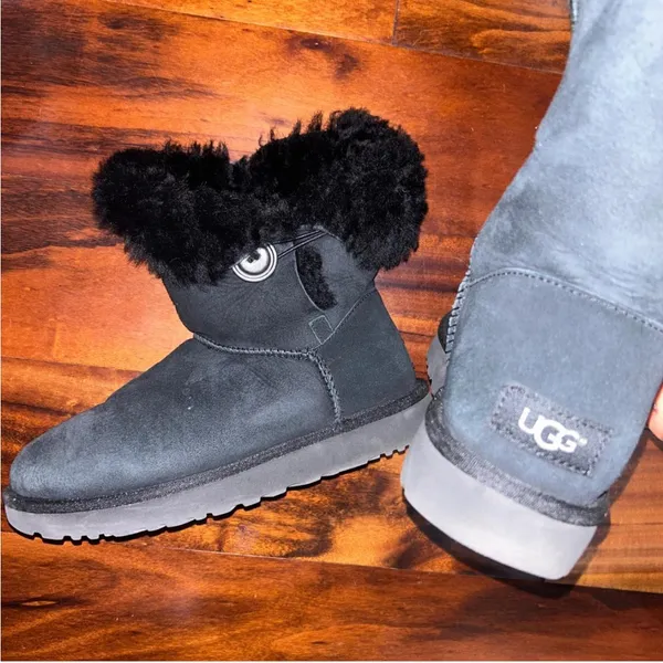 UGG boots - Image 2