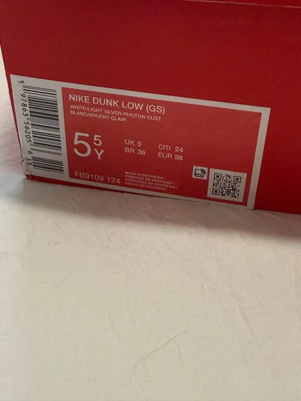 Nike Dunk Low Sneakers - Image 7