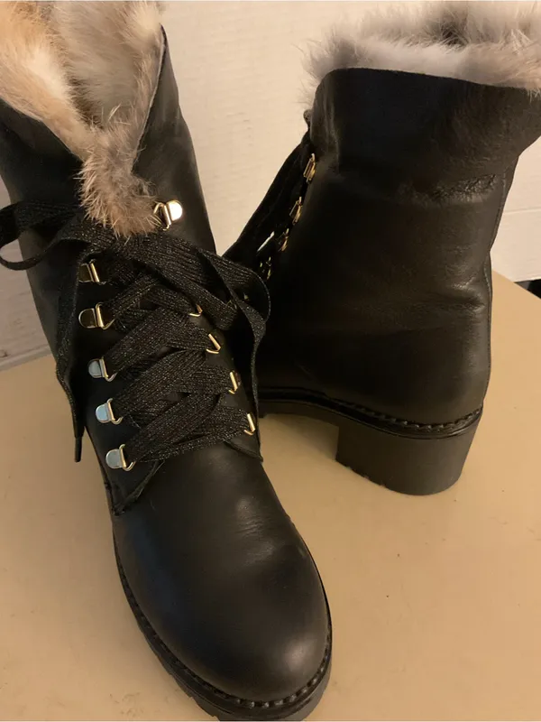 275 Central women black leather fur platform combat waterproof boots US 8 - Image 8