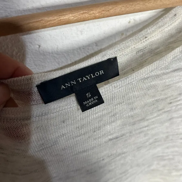 Ann Taylor Women's‎ Raglan Split Back Marled Cream Lightweight Top Size Small - Image 5