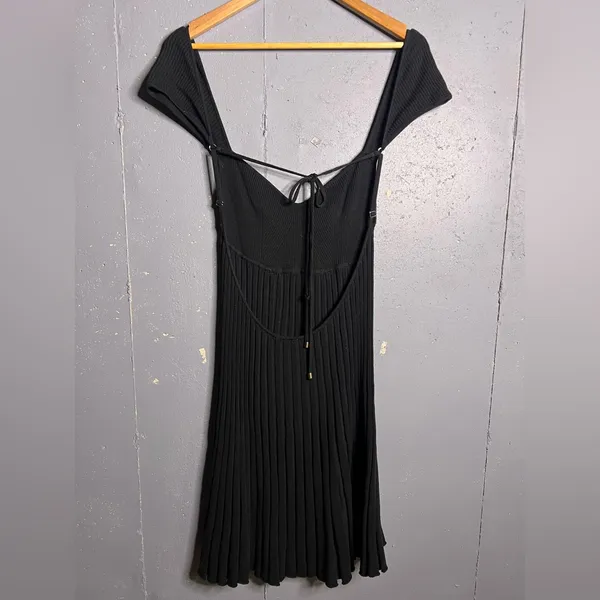 Free People Cherie Mini Pleated Knit Dress in Black. Size Large - Image 4
