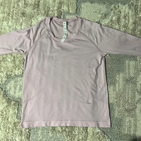 Lululemon Swiftly Tech Long-Sleeve Shirt 2.0 Race Length - Image 3