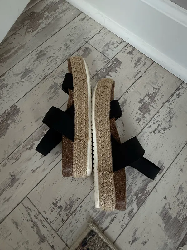 Steve Madden Black Strappy Sandals Platform - Image 6