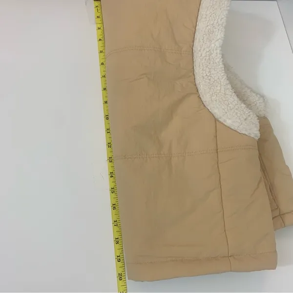 Thread +Supply Woman Lg Tan/Cream Puffer Cabincore‎ Neutral Sherpa-Lined Vest - Image 6