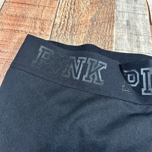 PINK Victoria's Secret Large Black Ultimate Cropped Leggings Capri Gym Workout - Image 2