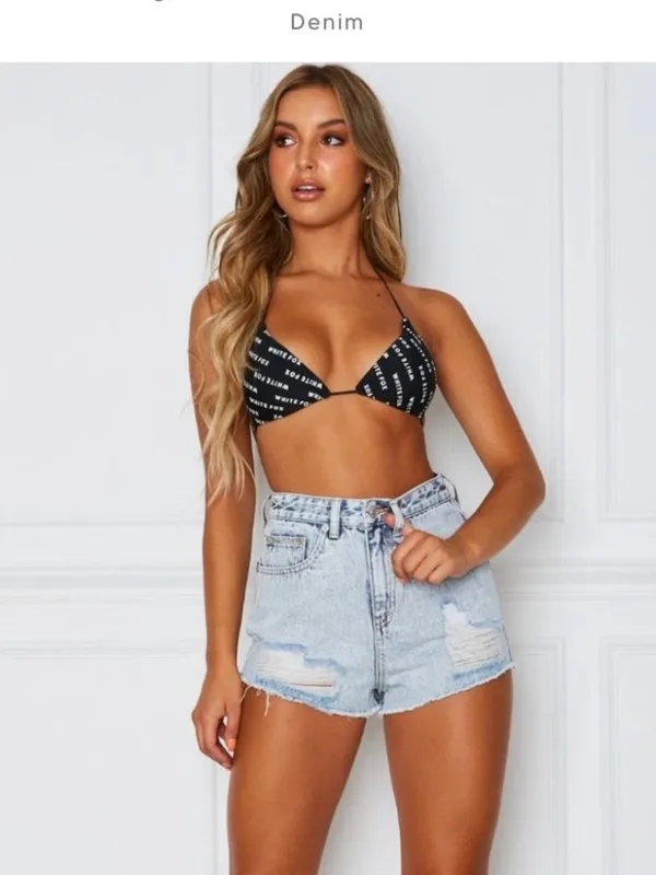 White Fox On A Mission Denim Shorts Washed Blue Size Medium Cut Offs Distressed - Image 9