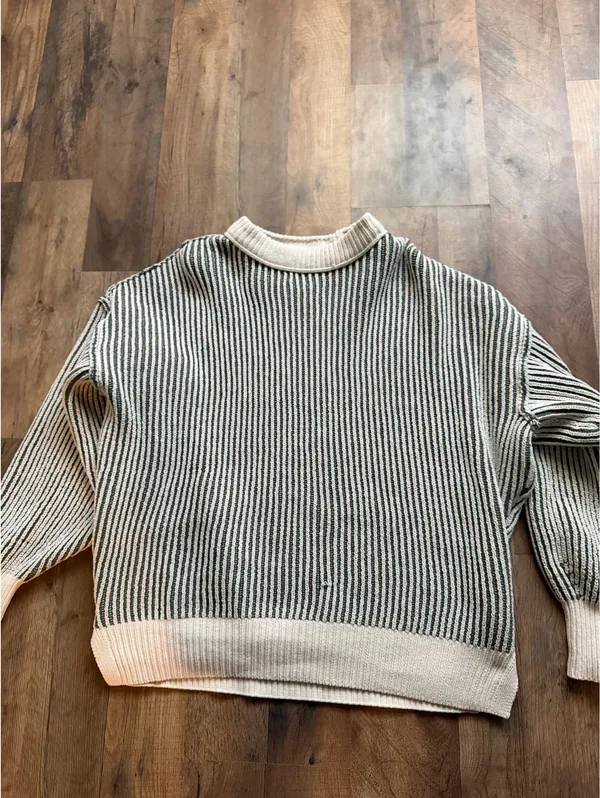 aerie sweater - Image 4