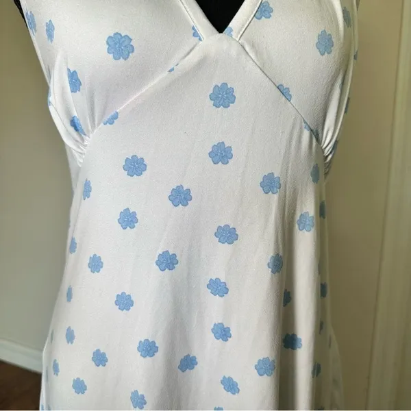 Y2K White Backless Halter Dress with Blue Flowers XL - Image 3