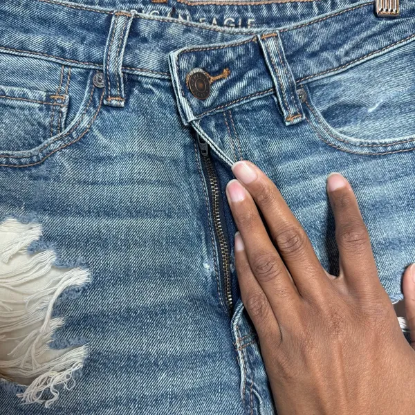 American Eagle Distressed Mom Shorts - Image 5