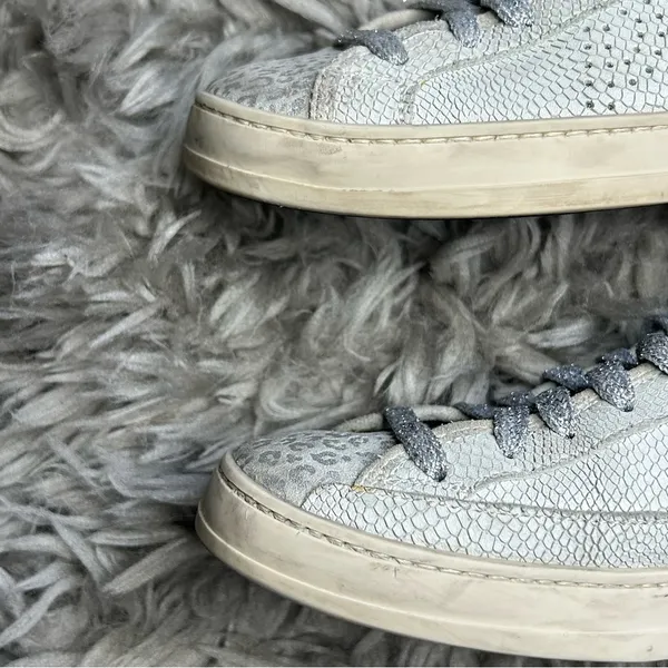 P448 John leopard print lace up distressed sneakers women’s shoe size 7 - Image 9