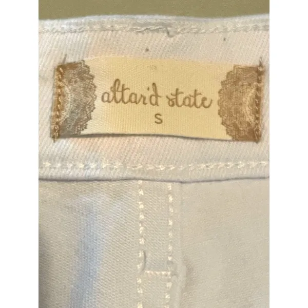 Altar'd State White High Rise Shorts size Small - Image 5
