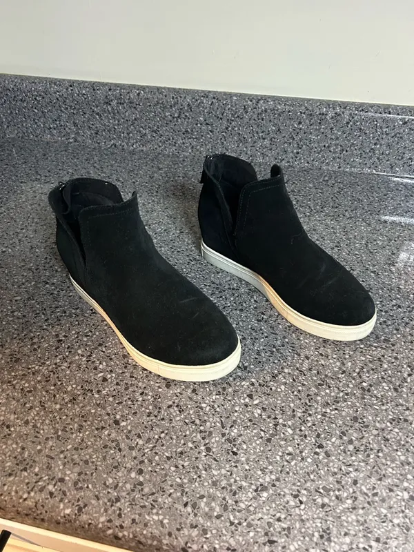 Blondo Black Suede Wedge Sneaker with White Sole - Image 2