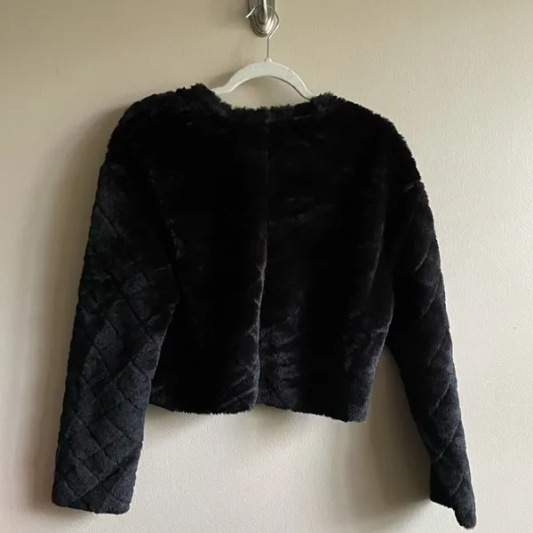 Zara Black faux fur crop sweater NWT‎ - Image 3