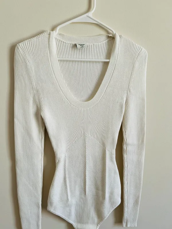 Abercrombie & Fitch Ribbed White Bodysuit - Image 2