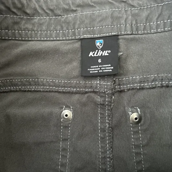 Kuhl Womens Charcoal Grey Cargo Hiking Shorts Size 6 Contrast Stitching - Image 4