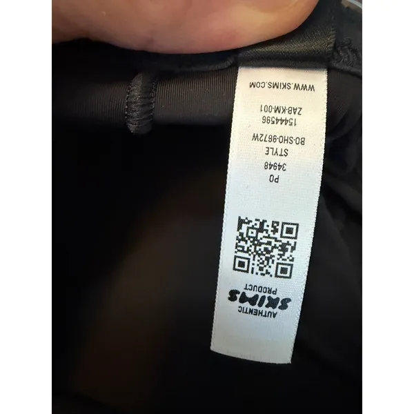 Skims Body Butt and Hip Enhancing Mid Thigh Short Black Sz M NEW - Image 9