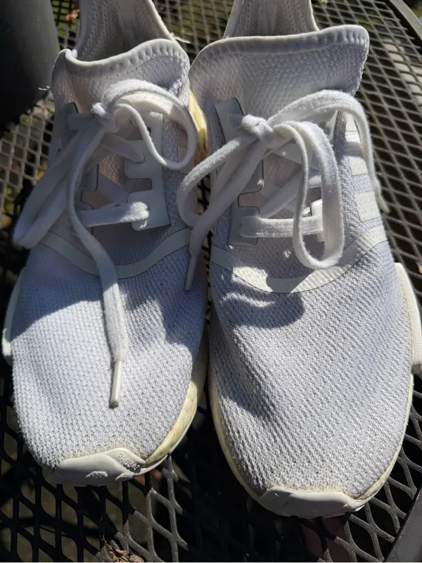 adidas Women’s Rare White Knit Sneakers with Metallic Bronze Accent - Image 4