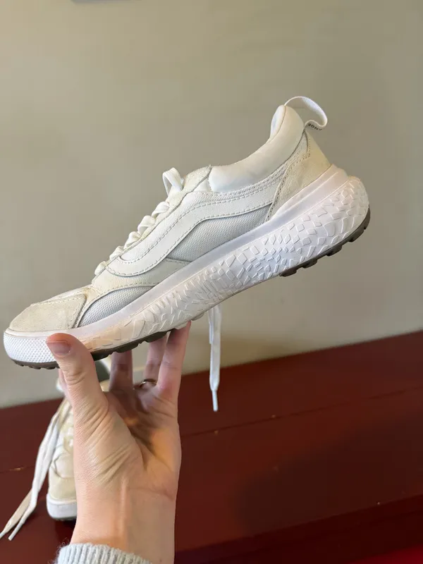 White VANS sneakers ultra range  - Image 3