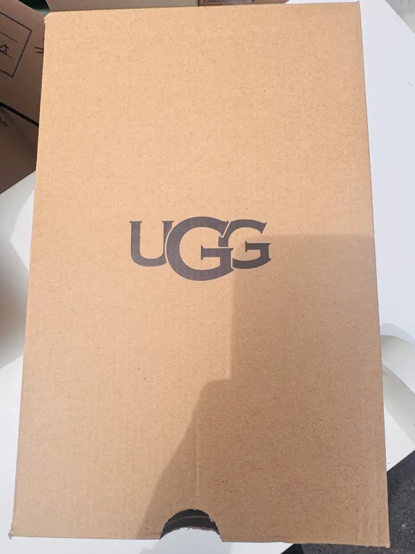 DEADSTOCK UGG Tasman II Slippers Kids 6/Womens 8 Strawberry Sorbet Samba Red♥️🔥 - Image 3