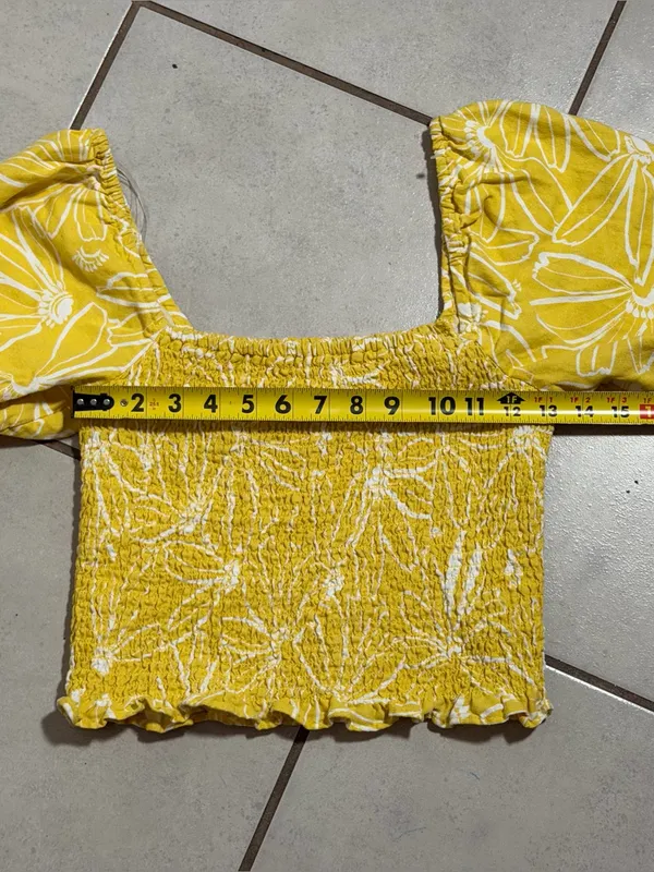 Universal Thread Women‎ Yellow Floral Smocked Puff Sleeve Crop Top Tropical S - Image 8