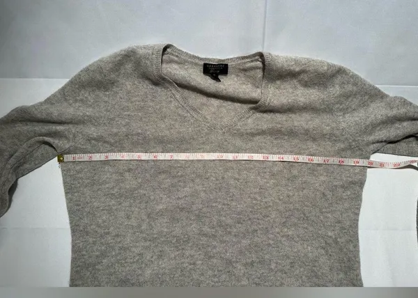 Charter Club Sweater Womens M Tan 100% Cashmere V-Neck Long Sleeve - Image 5
