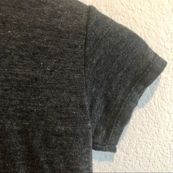 Brandy Melville grey crop top - Image 4
