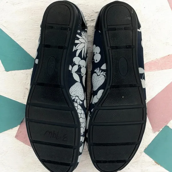 Anne Klein AK Sport Ballet Flats Womens Size 9M Black White Floral Comfort Shoes - Image 4