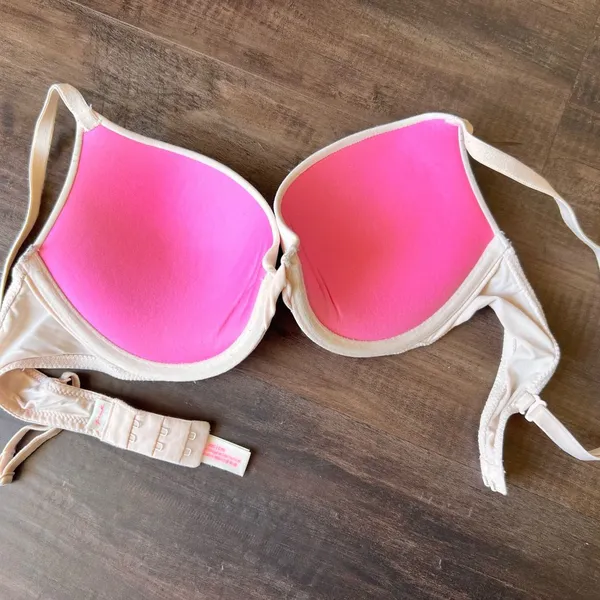 PINK Victoria's Secret nude and Light Pink push up Bra - Image 5