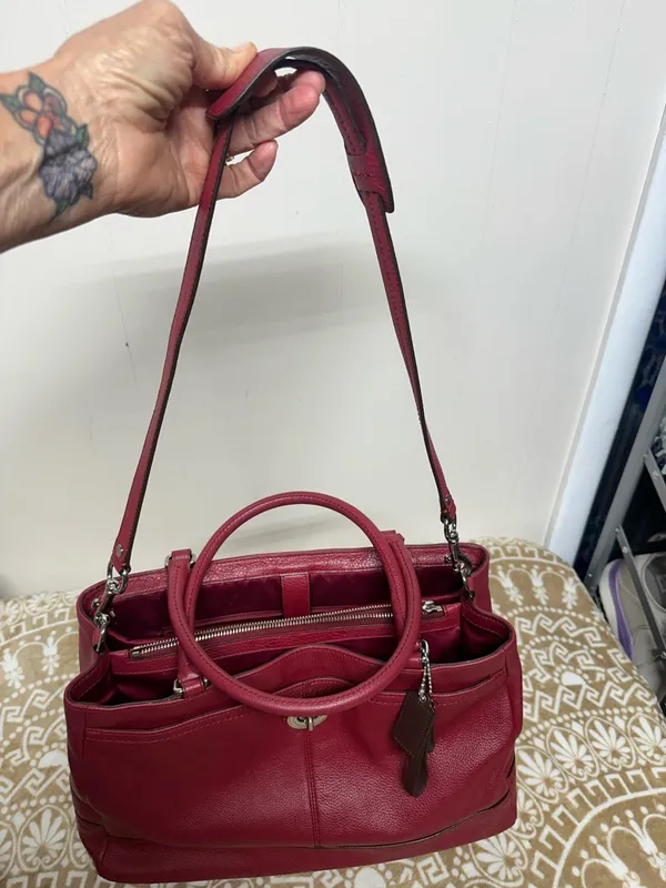 Coach Park Large Carryall F23268 in Red Pebbled Leather - Image 13