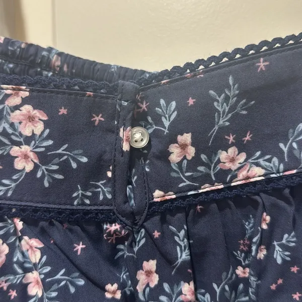 Women’s Old Navy floral camisole large NWT - Image 3