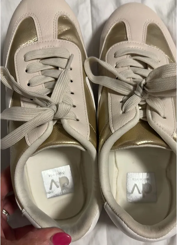 DV by Dolce Vita Sneakers - Image 4