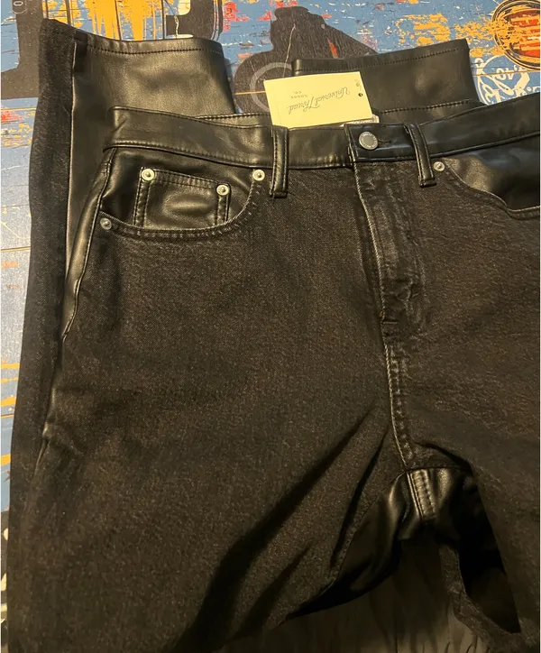 Universal Threads Jeans / leather pants 10 - Image 4