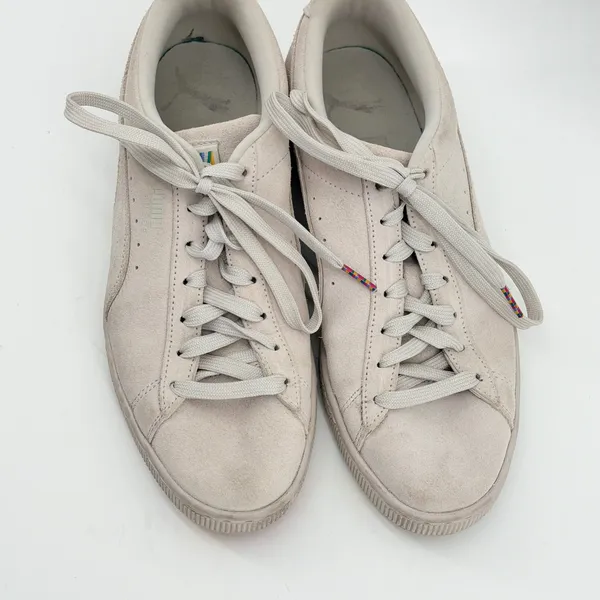 Puma‎ Suede Pride Women Sneakers Gray Rainbow Sole 390223-01 Size 10 - Image 2