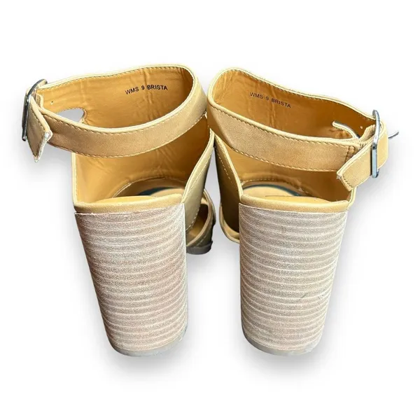 Dolce Vita‎ Kenli Perforated Block Heel Mule Size 9 - Image 3