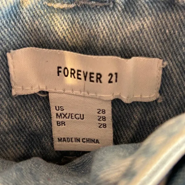 Forever 21 Light Wash Paperbag Waist Denim Jeans Belted Wide Leg‎ Size 28 - Image 5